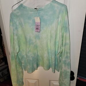 Tye dye long sleeve crop top
